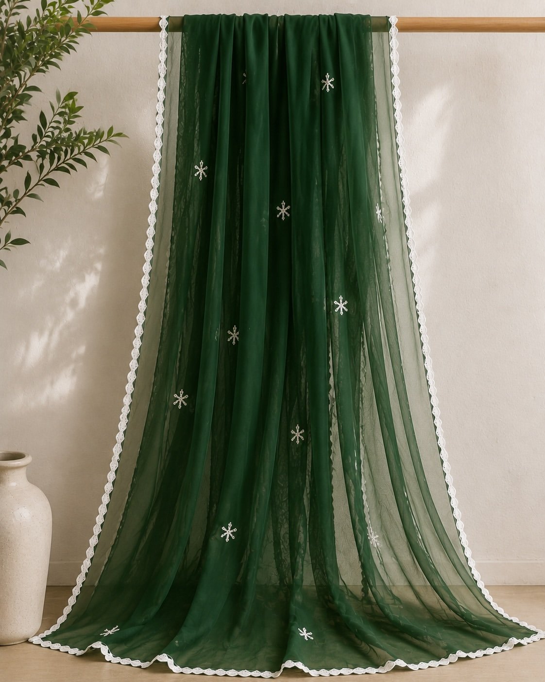 Elegant Ivory Embroidered Three-Piece Suit with Green Dupatta - Image 5
