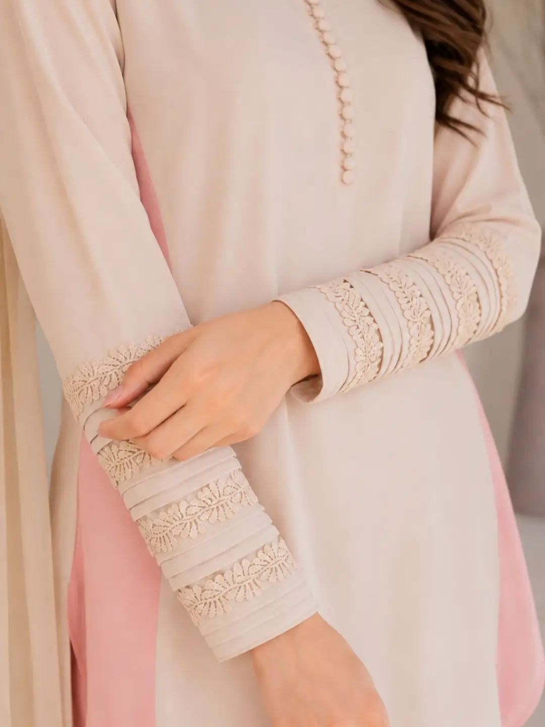 Elegant Peach Three-Piece Suit with Matching Dupatta - Image 3